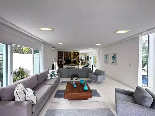 Casa de 5 suítes com 320 m², Módulo 24, Riviera de São Lourenço