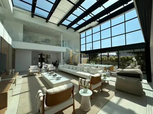 Casa de 5 suítes com 940 m², Módulo 16, Riviera de São Lourenço — foto 2
