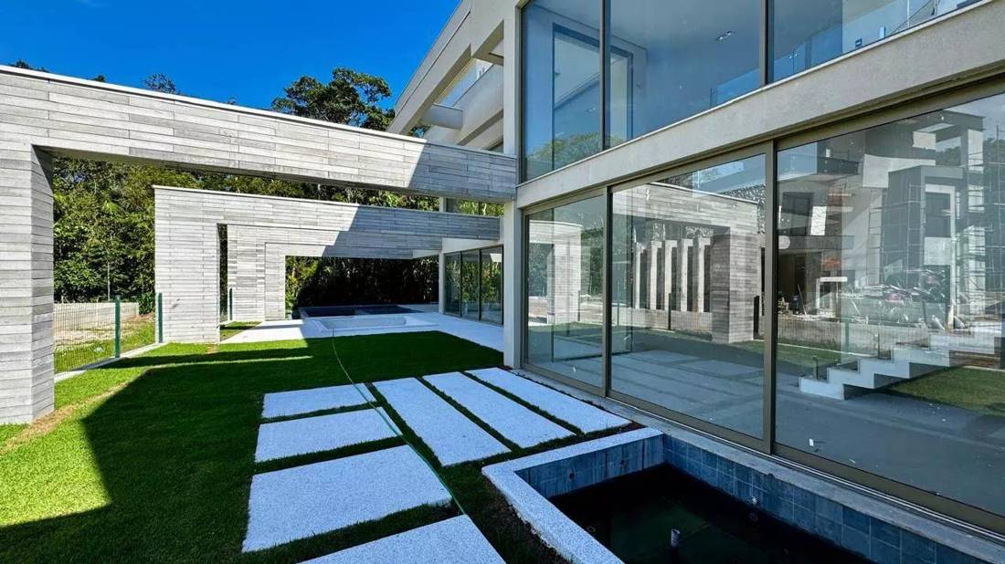 Casa de 7 suítes | Riviera Módulo 16, Riviera de São Lourenço — foto 1