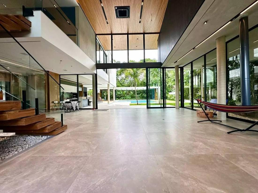 Casa de 5 suítes | Riviera Módulo 16, Riviera de São Lourenço — foto 1